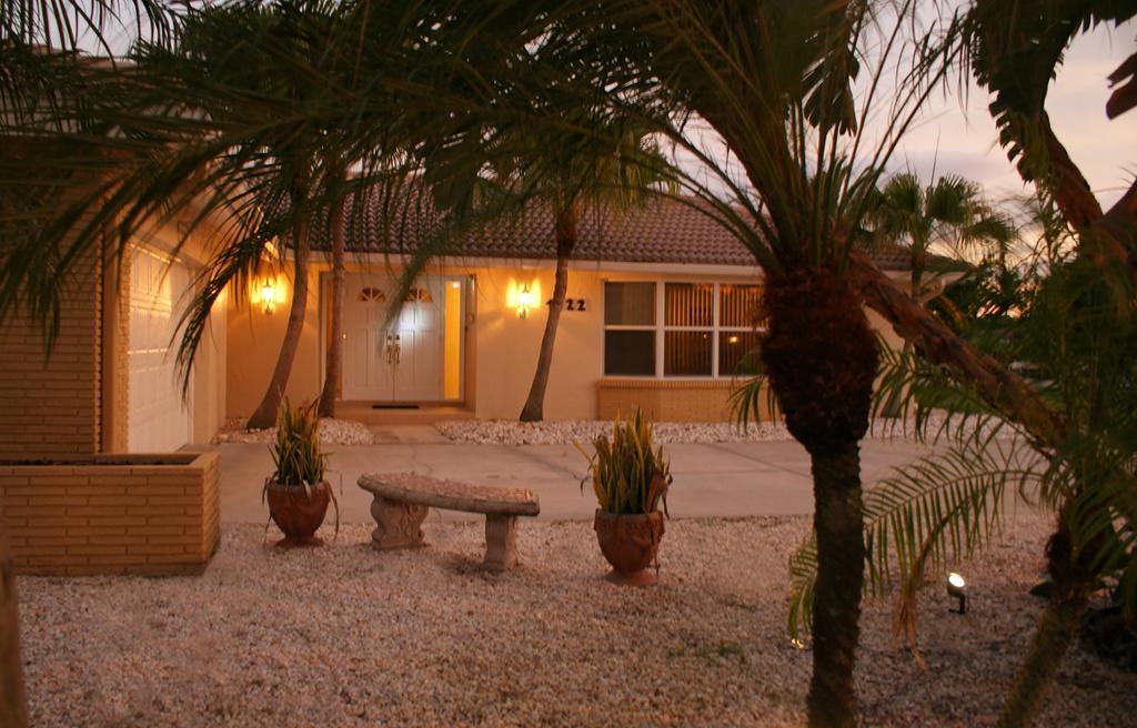 Villa Catalina Isles - Holidays In Paradise كيب كورال المظهر الخارجي الصورة